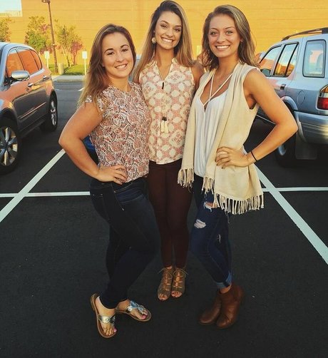 Logan Brickhouse naked actress galleries