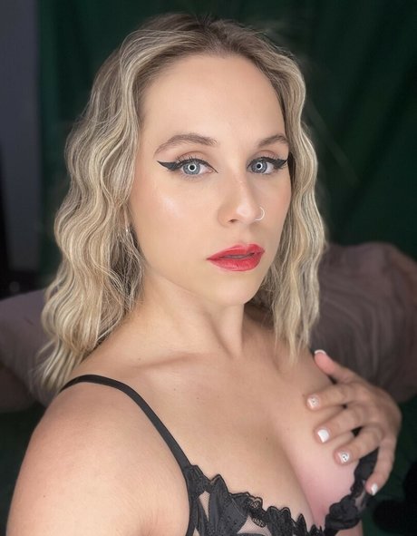 Mackenzie Sterner star sexy gallery