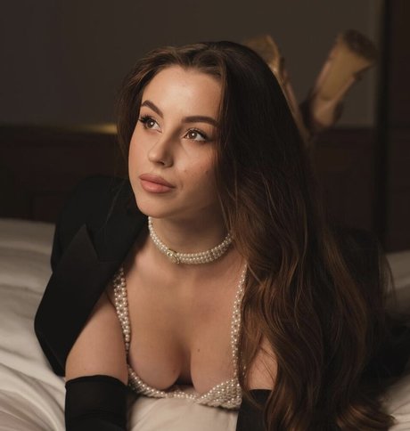 elice sweet perfect actress images