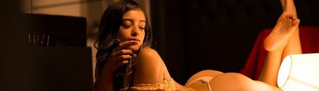 Sabrina Smith sexy actress gallery