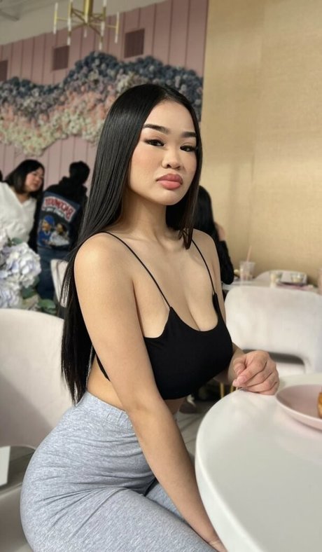 Althizy pornstar hd images