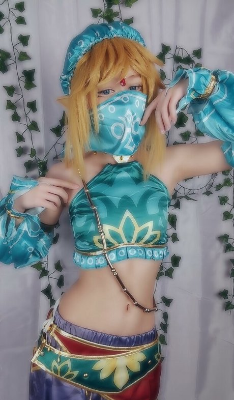 Haltsmanu perfect actress archive