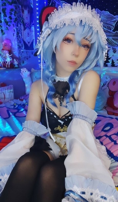 Haltsmanu model hot photos