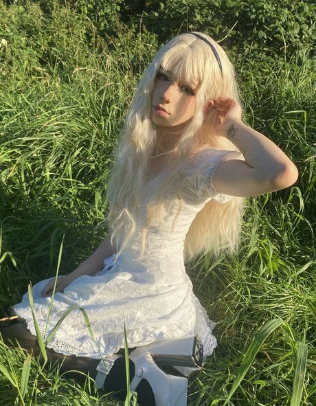 Haltsmanu nice actress images