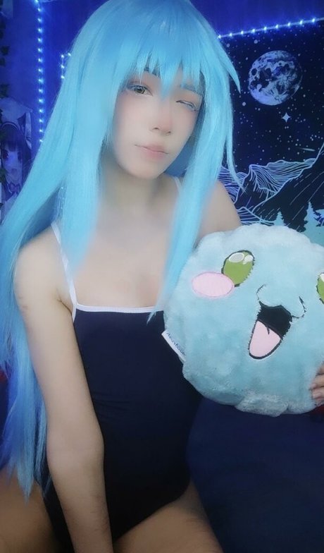 Haltsmanu exclusive model photo