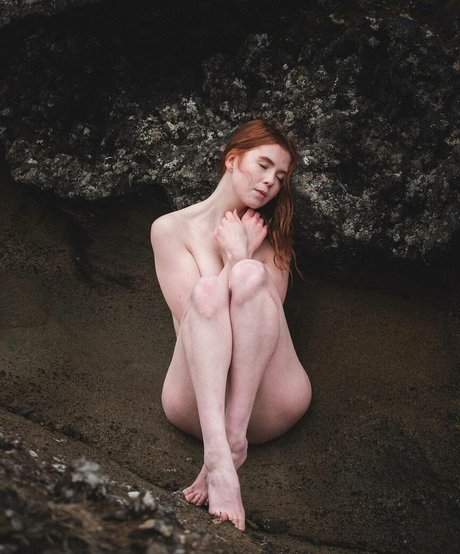 Icelandic Selkie porn model pics