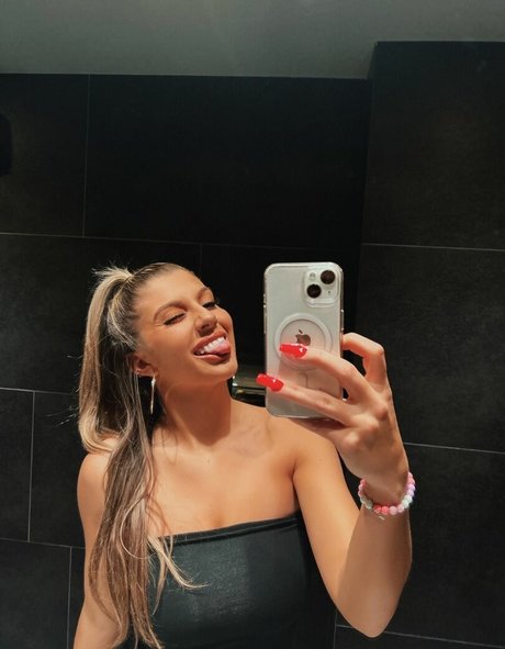 Jordan Lewis pornographic model pics