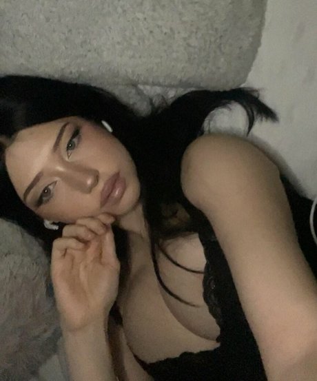 Layla Dream star hd pics