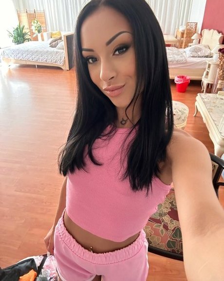 Caramella Del X pornstar naked archive