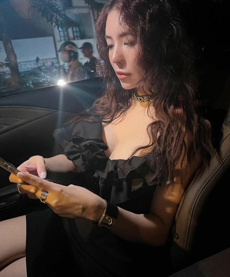 Cici Luong star nudes images