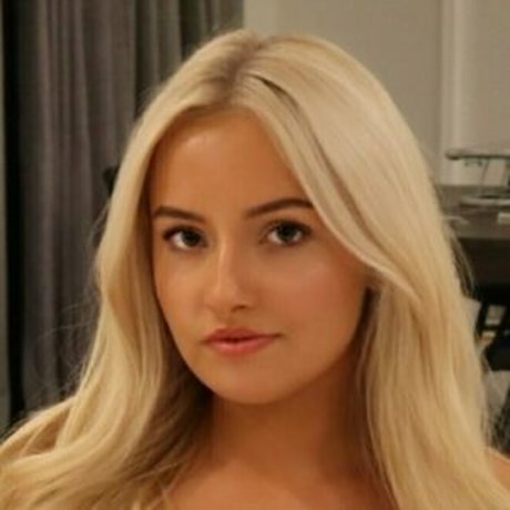 Georgiee Johnston best star img