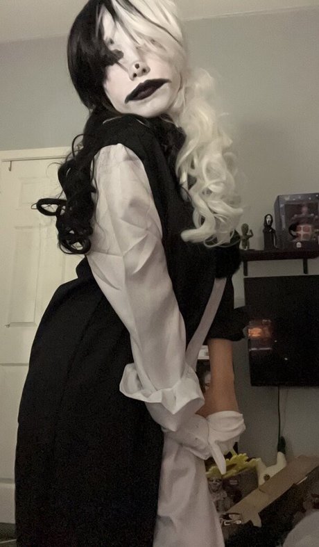 ellegarci model nude picture