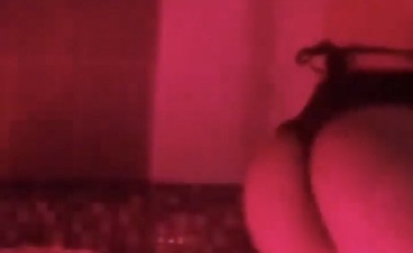 ebony midget onlyfans beautiful picture