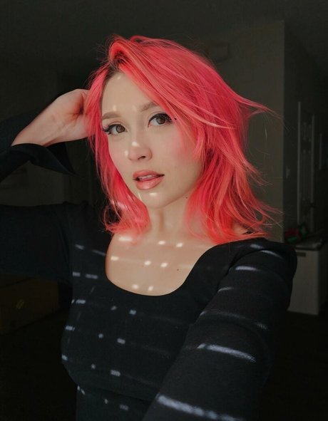 Itsqueenmanda pornographic actress pics