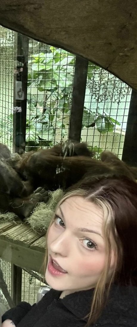 Rhiannon Jena pretty pornstar picture