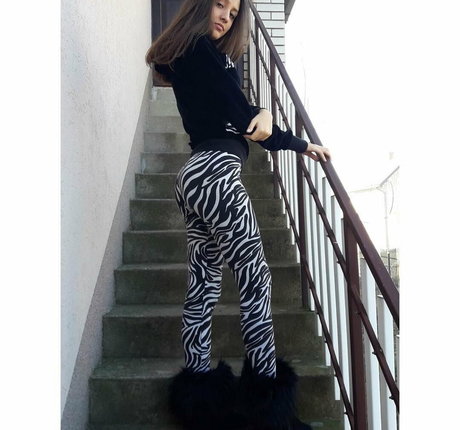 Tea Divljak nude model gallery