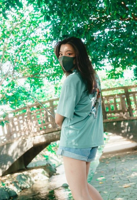 OniGiri model naked images