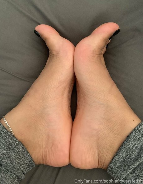 sophiatheminxfetish model top image