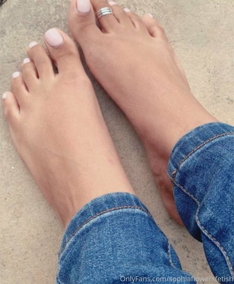 sophiatheminxfetish star art pictures