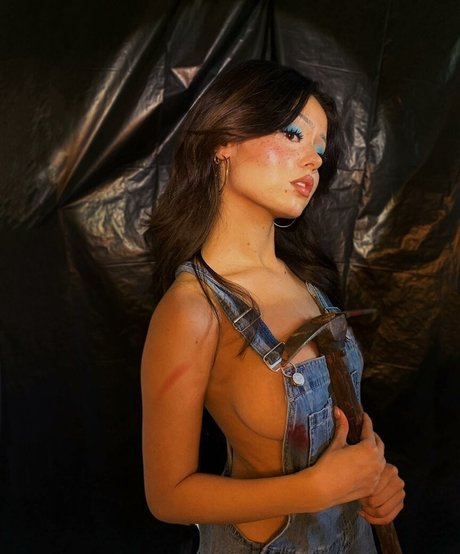 Sohanna Ricci naked star pictures