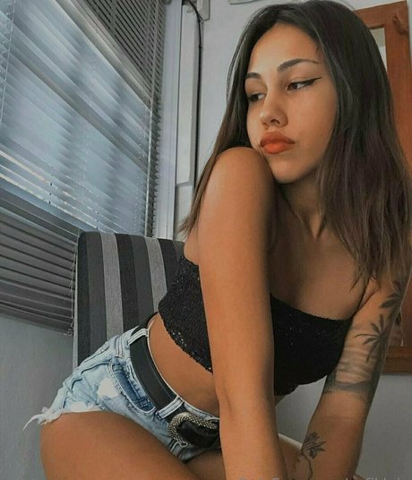 sofiklair sex model img