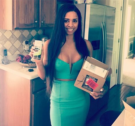 Renee Michelle model nice picture