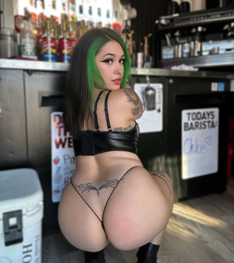 Bbchlo hot actress img