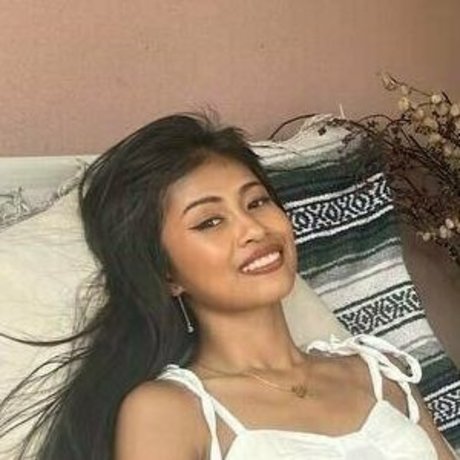 tinyalinaa top star photo