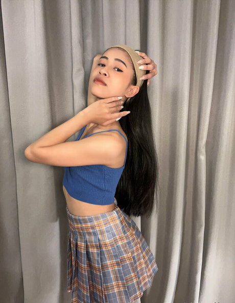 tinyalinaa model exclusive gallery