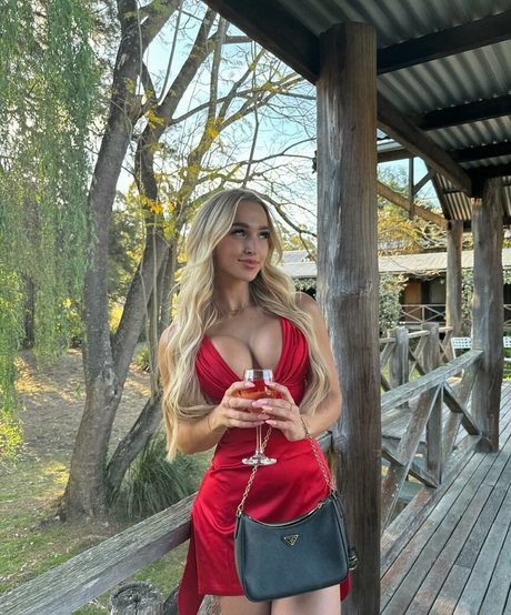 Frannih pornstar naked img