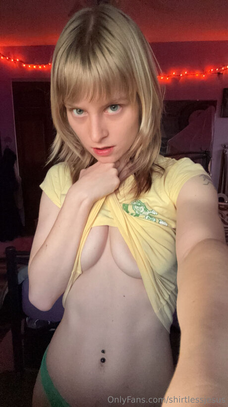 ShirtlessJesus sex model pics