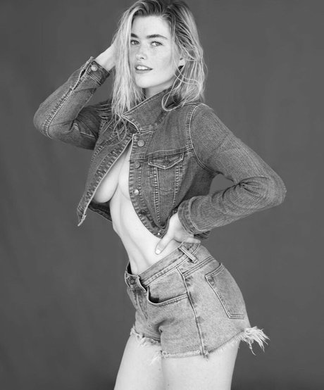 Carlie Whalen pornstar exclusive gallery