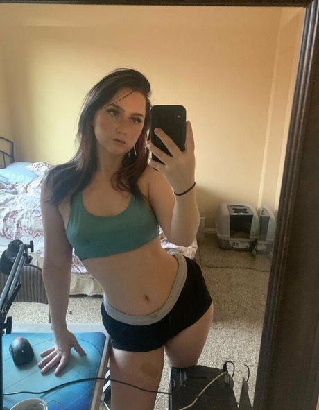 lewdkumi art actress galleries