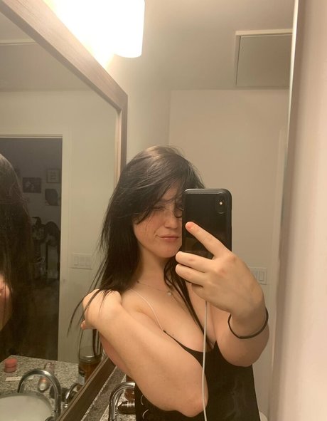 lewdkumi art star galleries