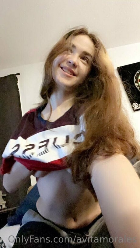 avitamorales exclusive model photos