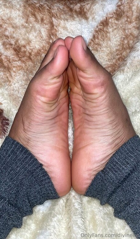 divinelat model xxx archive