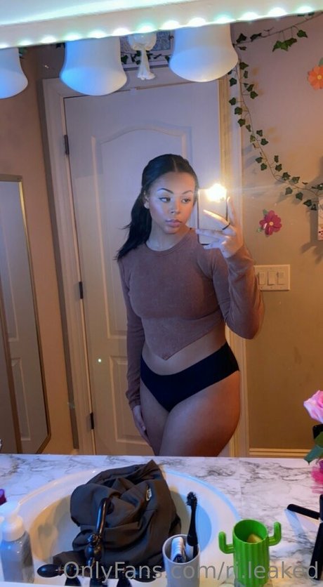 thigh onlyfans pornographic pics