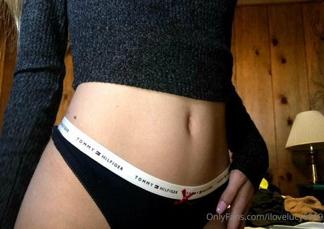 ilovelucy6969 erotic star picture