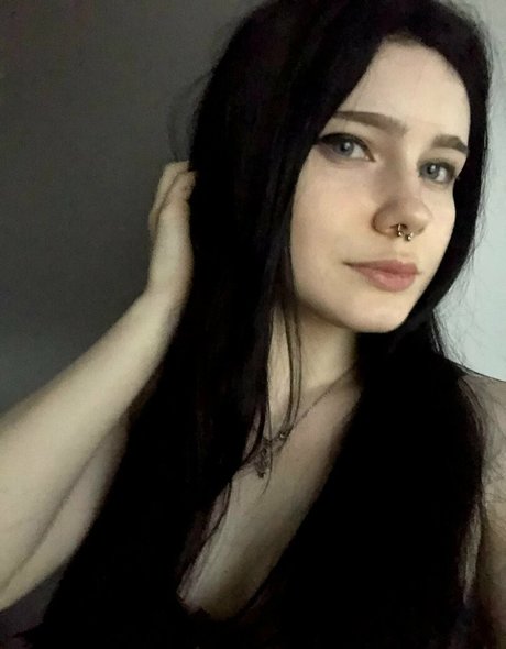 astrid gothly top actress photos