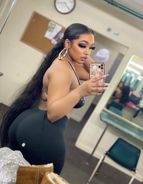 theedommee free actress photo