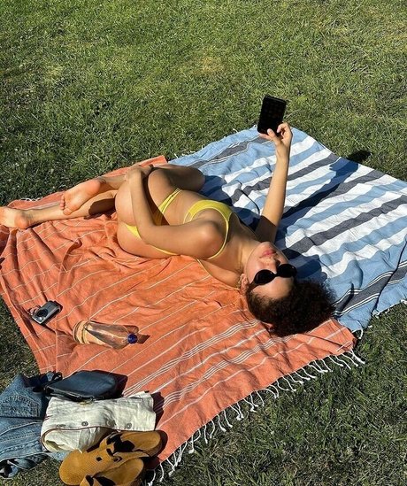 Teo Marcella pornstar high quality pics