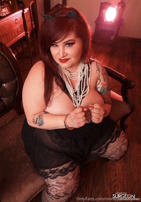 moniquelustlyfree sex actress galleries