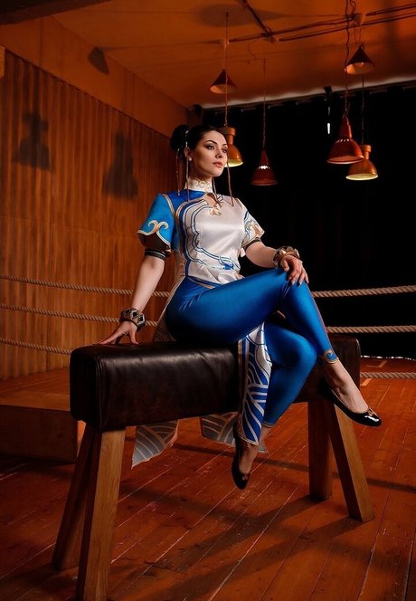 Juk Cosplay model erotic image