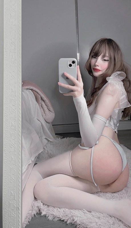 Romllr pornstar hot photo