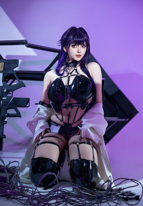 Arisa S sexy actress galleries