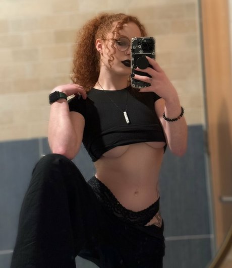 mynamesnotseven pornographic star photos