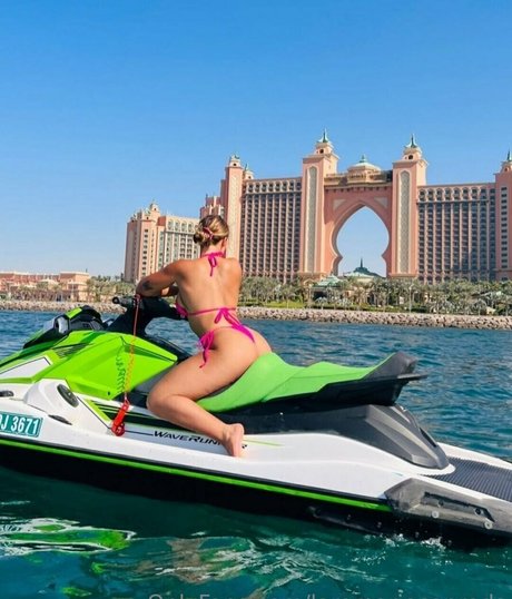 laramarieconrads porn model img