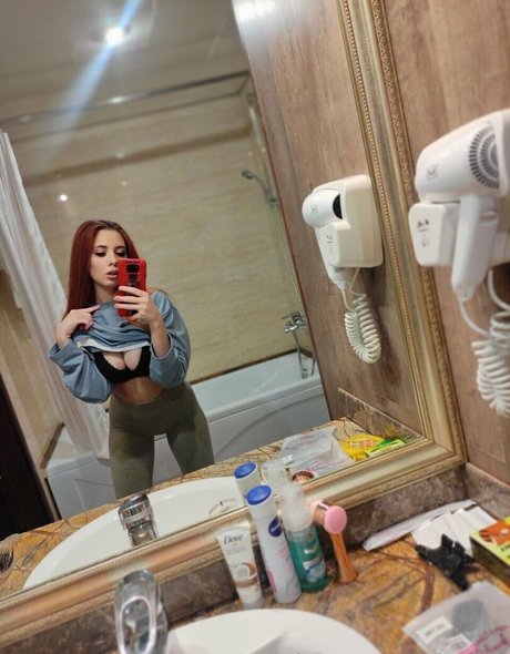 Dasharkiss beautiful model picture