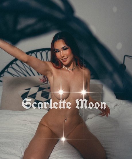 Scarlettemoon sexy model img