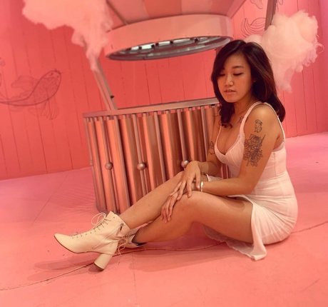 Honeyypies nudes pornstar image